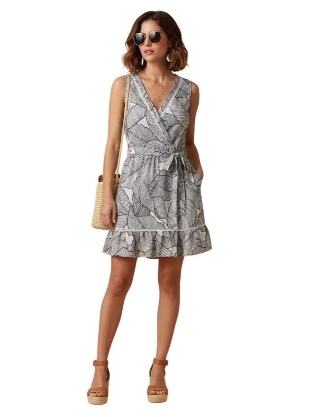Sienna Sky Women's Leaf Print Surplice Ruffled Short Dress Size X-Small NWT - Picture 1 of 15